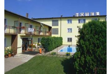 Austrija Hotel Bruck an der Leitha, Eksterjers